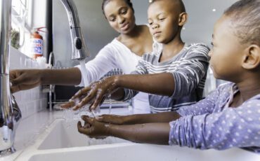 7 Ways to Keep Your Family Healthy This Fall